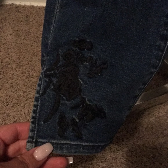 Embroidered jeans - Picture 7 of 7